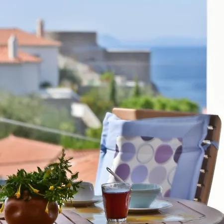 Holiday home Options House