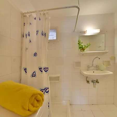 Options House Hydra (Saronic Islands)