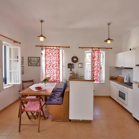 Options House * Hydra (Saronic Islands)