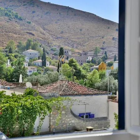 Options House * Hydra (Saronic Islands)